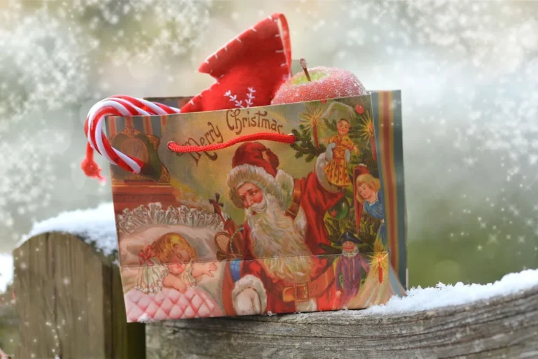 A vintage Santa Claus card