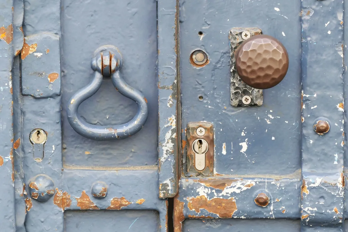 An antique iron key